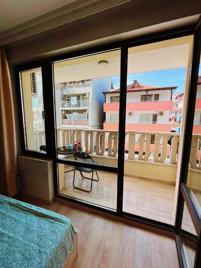 Lovely Studio Apartment On The Beach Μπουργκάς Εξωτερικό φωτογραφία